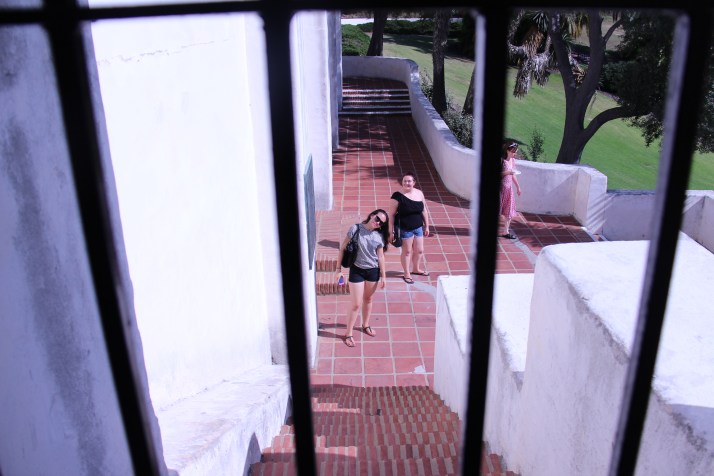 Hey how do I get in there?