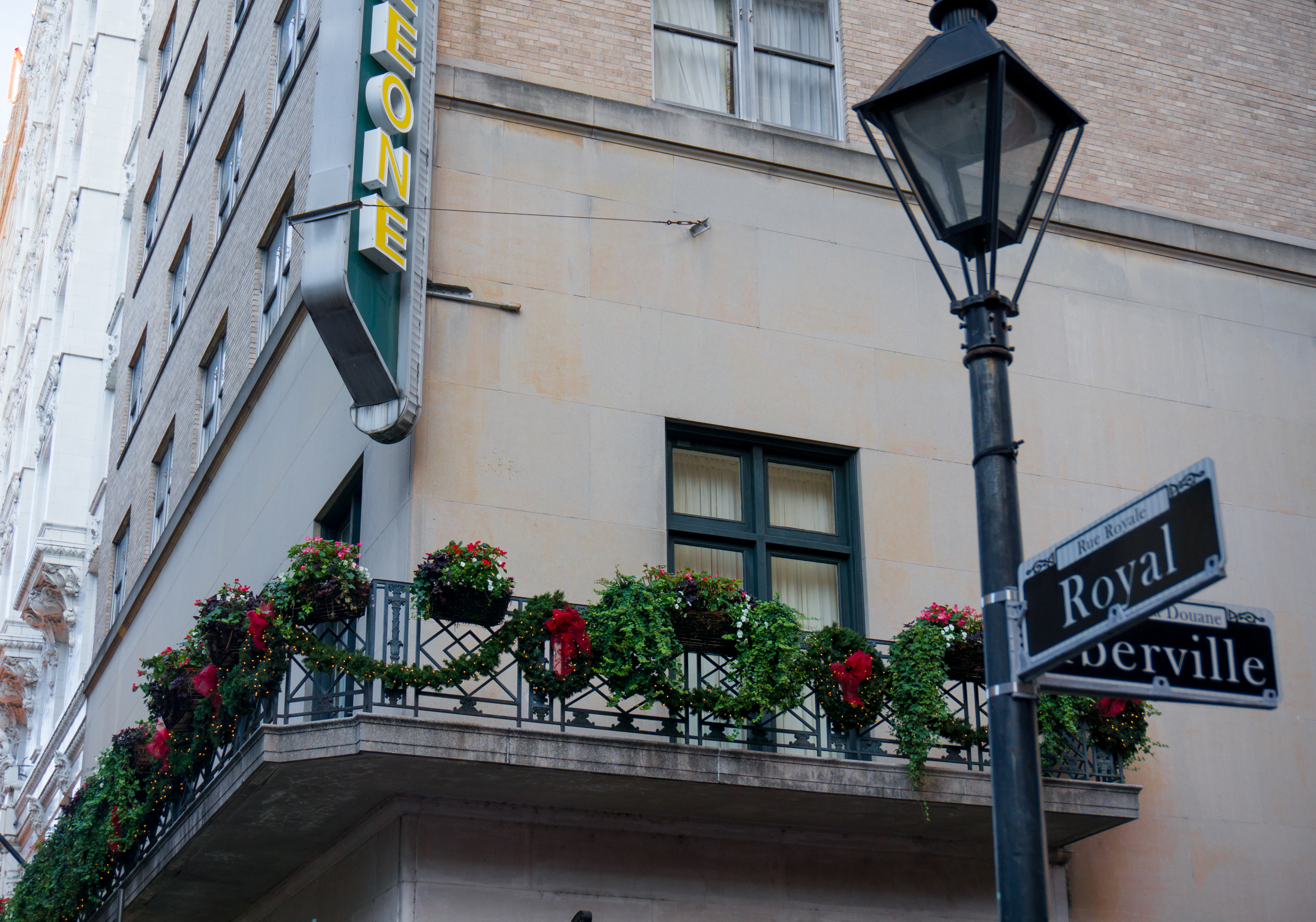 Autumn Aquarius New Orleans Christmas-10