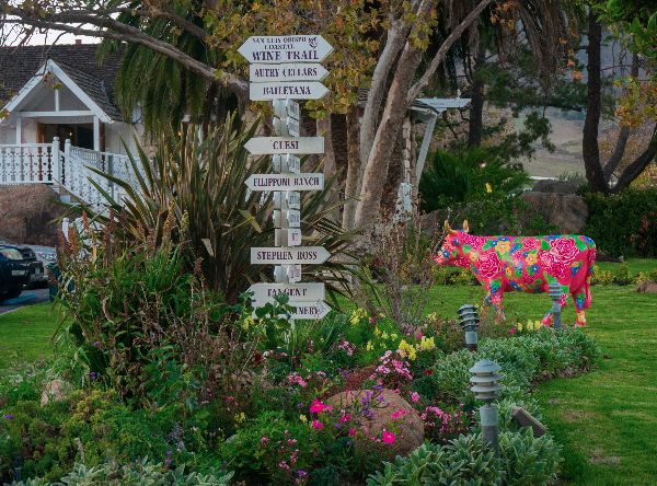 madonna-inn-autumn-aquarius-12