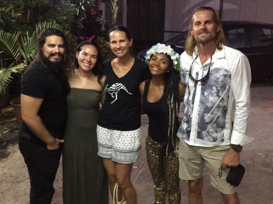 Autumn Aquarius Tahiti friends