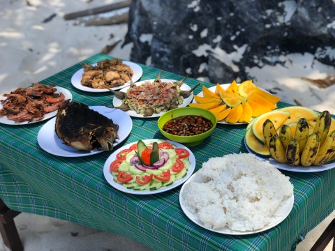 Autumn Aquarius Tour C El Nido